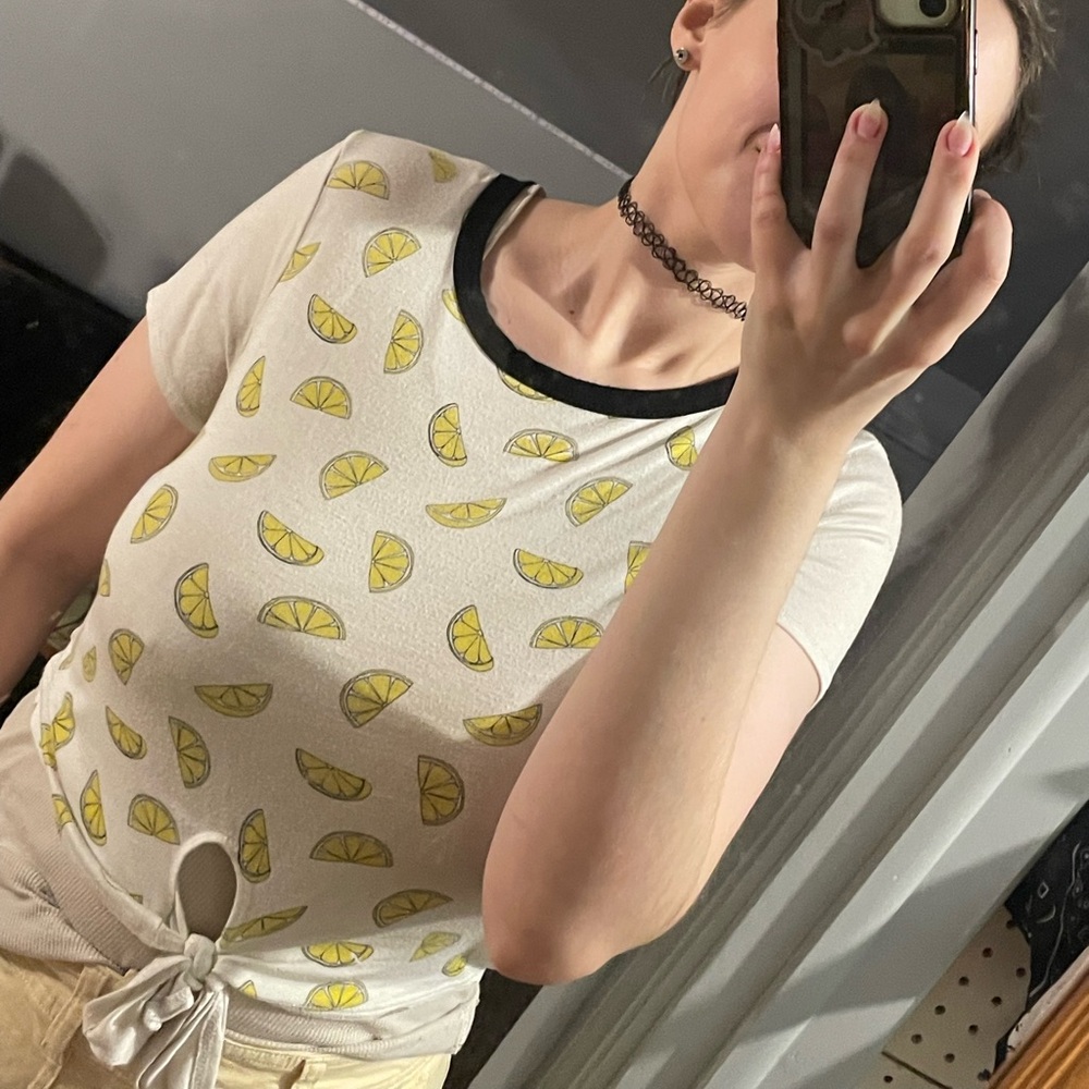 lemon print crop top